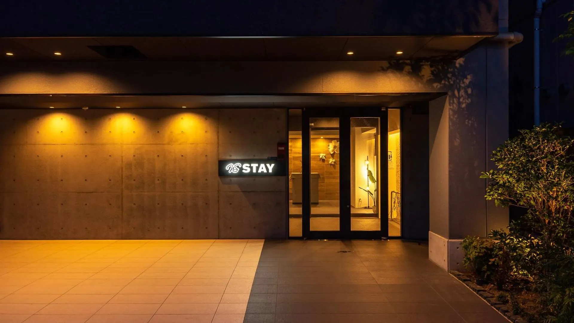 Wellstay Osaka Shinimamiya Station 0*,