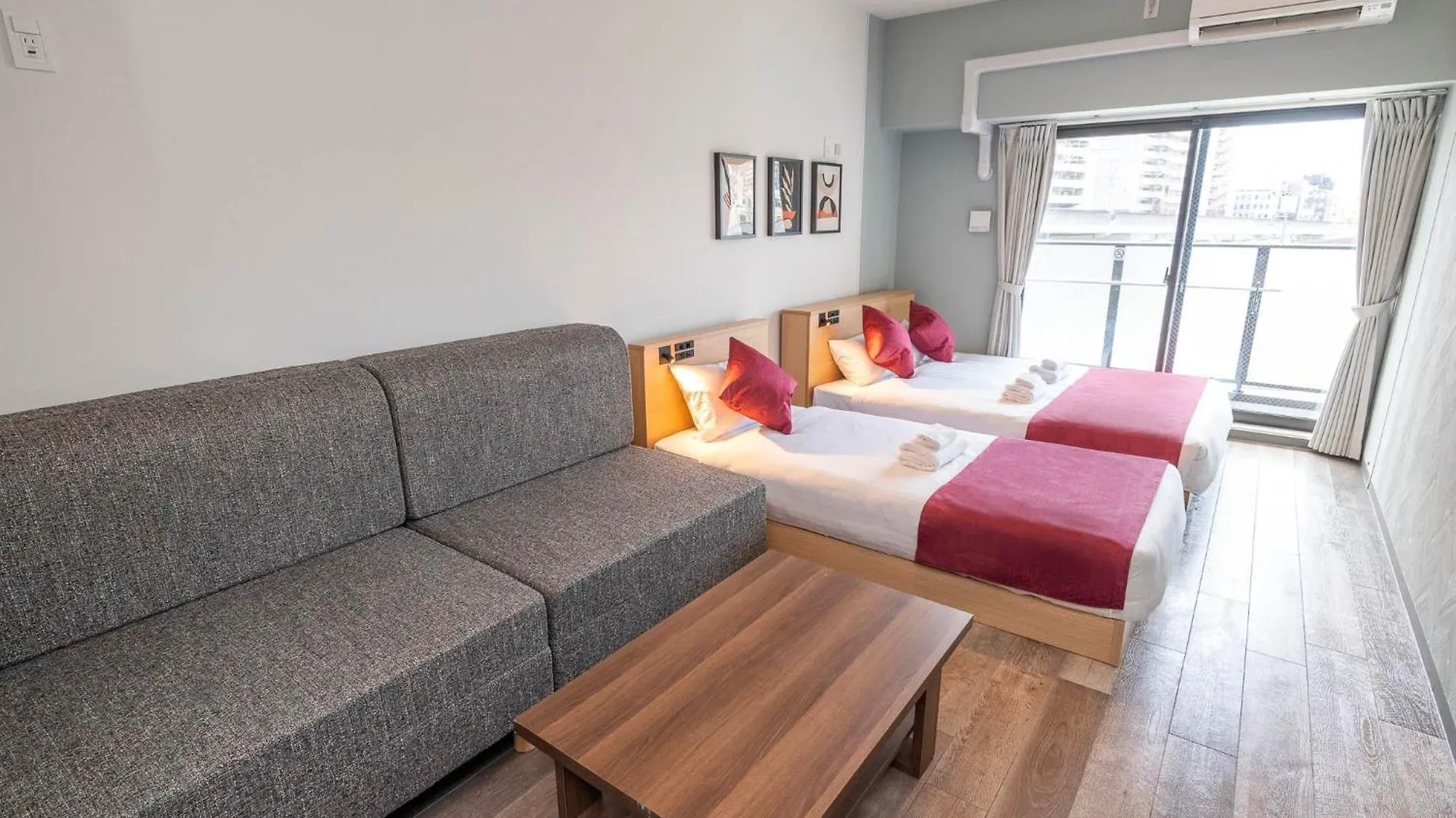 Apart-hotel Wellstay Osaka Shinimamiya Station
